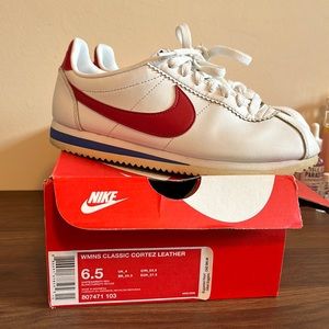 Nike Cortez classic leather womens